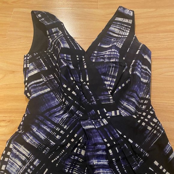 Banana Republic Women's Petite Sleeveless Sheath Dress 00P - Picture 2 of 3